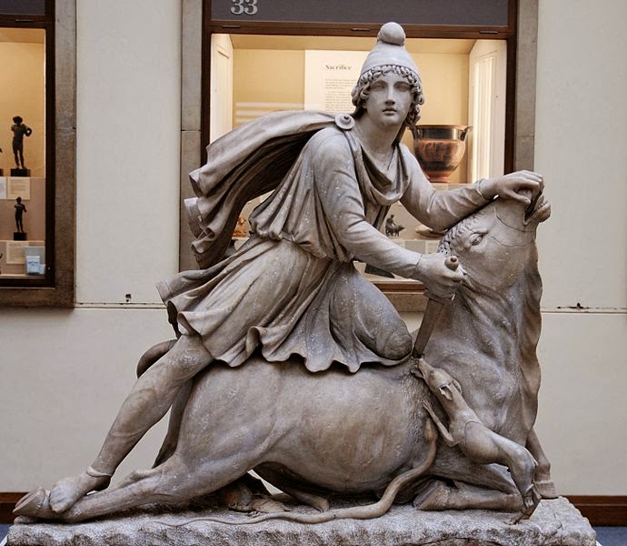 mitra_sol_invicto_matando_al_toro